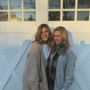 Meet your Posher, Molly